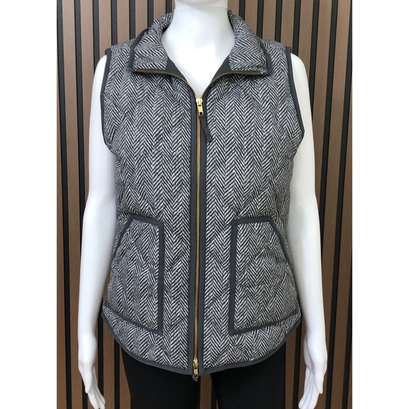 J Crew Women's Quilted Vest Herringbone M Zip Gray Pockets Preppy Classic